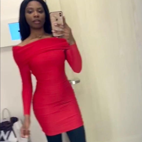 Ruby red off shoulder dress Tiger Mist - Picture 2 of 2